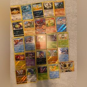 Pokémon Cards. 25 cards. Good condition.